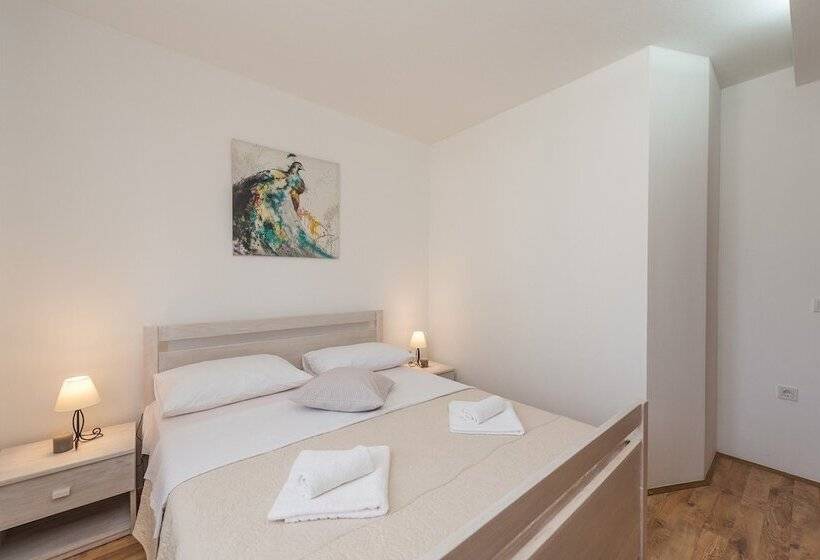 Apartments Mirjana Privlaka / A1 Two Bedrooms