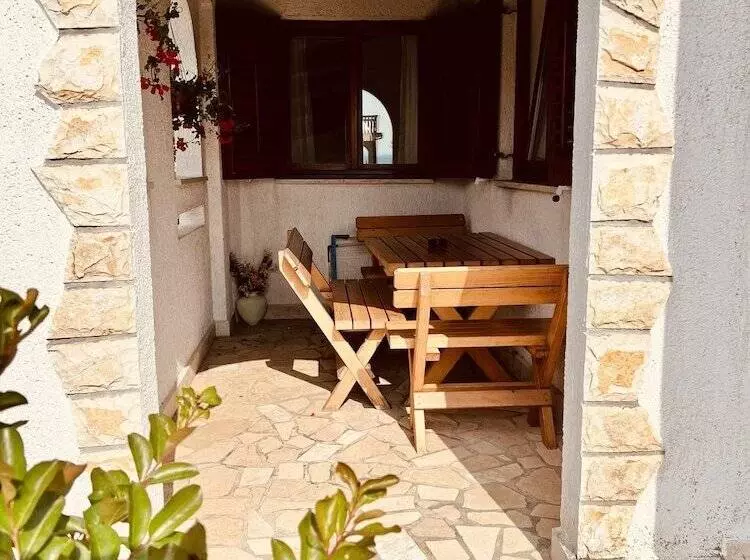 Apartment Wood Street And India