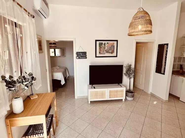 Apartment Wood Street And India