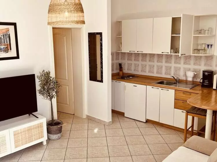 Apartment Wood Street And India