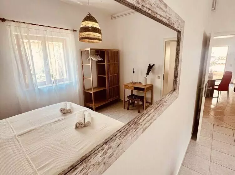 Apartment Wood Street And India