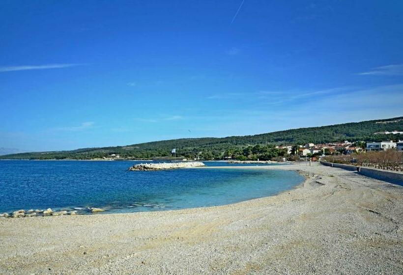 Apartments Best Location