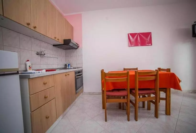 Apartments Brižić