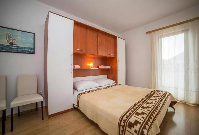 Apartments Brižić