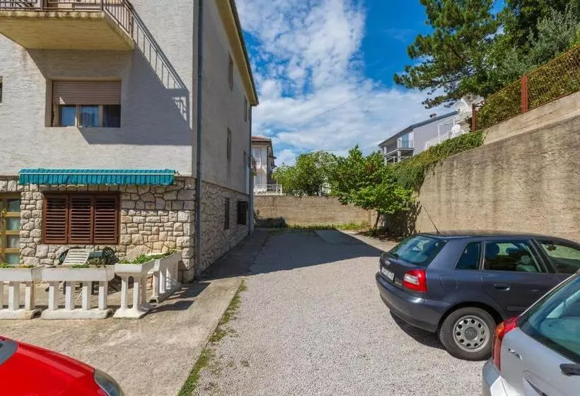 Apartments Luić 4244