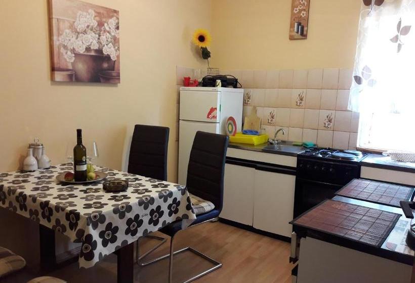 Apartments Luić 4244