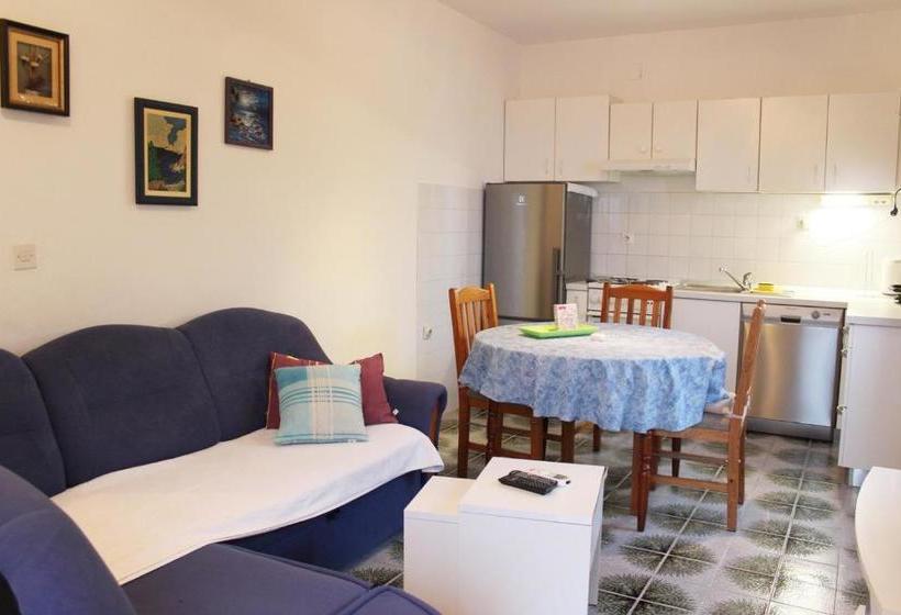 Apartments Marinović 3462