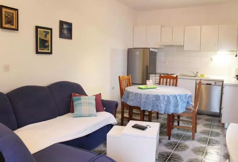 Apartments Marinović 3462