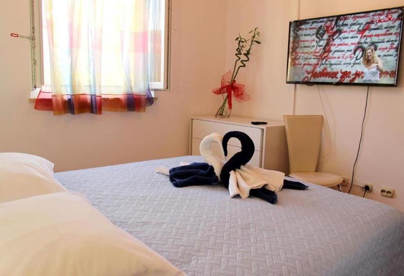 Apartments Marinović 3462