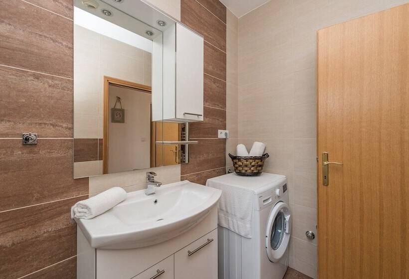 Apartments Mirjana Privlaka / A1 Two Bedrooms