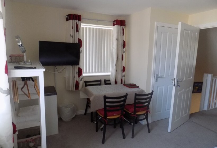 민박 A Home From Home 1