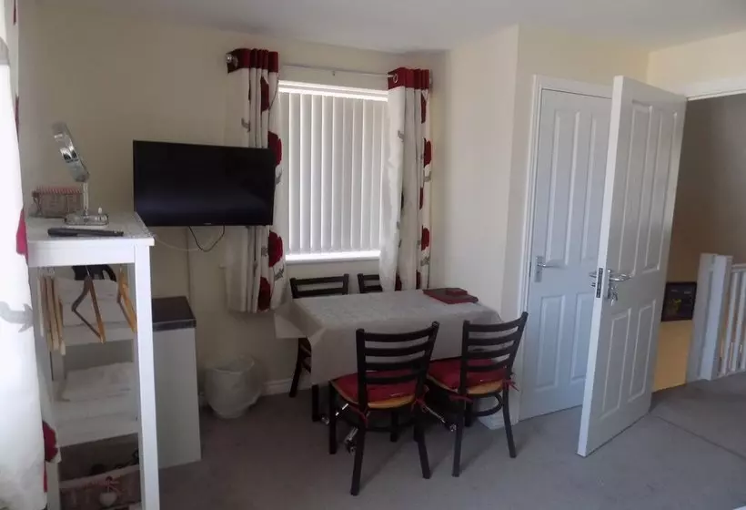 Aamiaismajoitus (B&B) A Home From Home 1