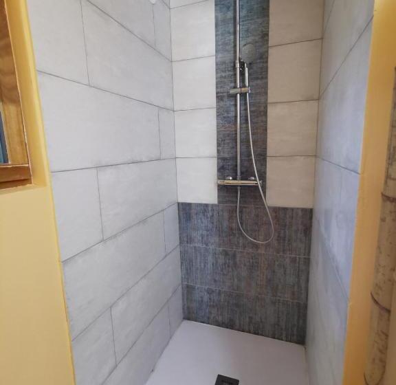 צימר Aux Fontaines D Eyvigues