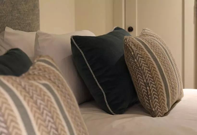 Hotelli The Harcourt Arms