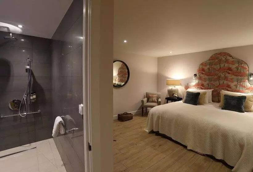 Hotelli The Harcourt Arms