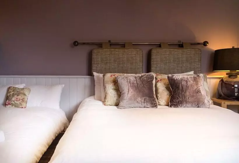 Hotelli The Harcourt Arms