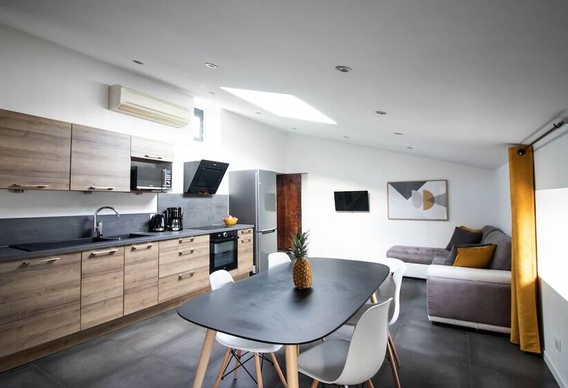 La Villa Tria Castella