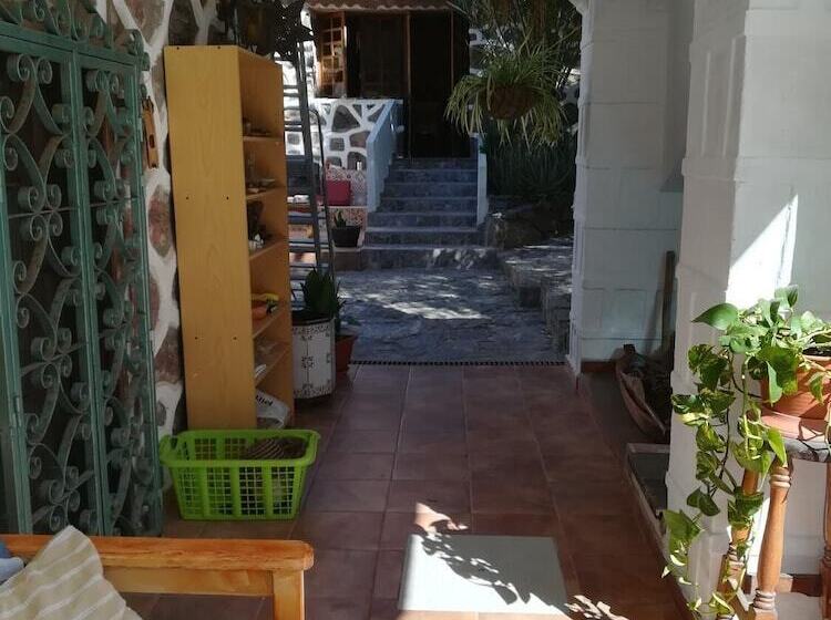 پانسیون Casa Mamánena