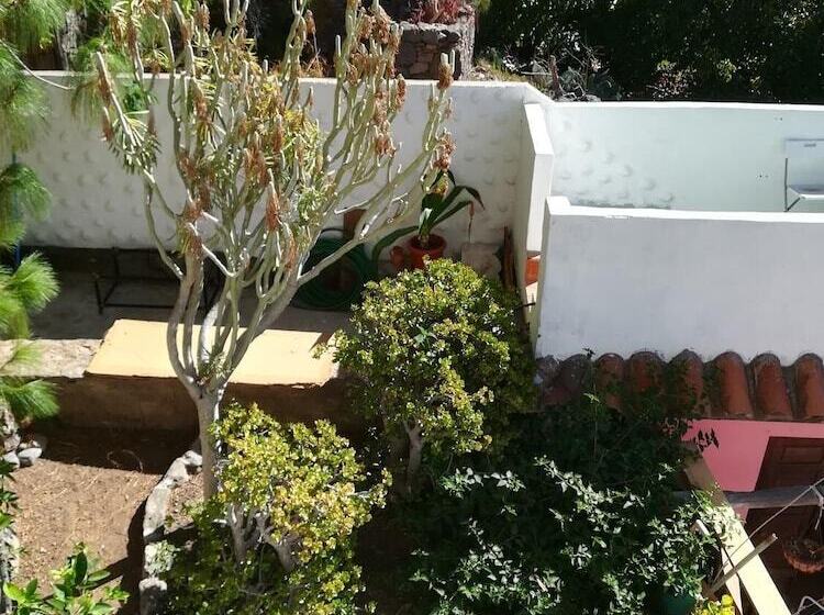 پانسیون Casa Mamánena