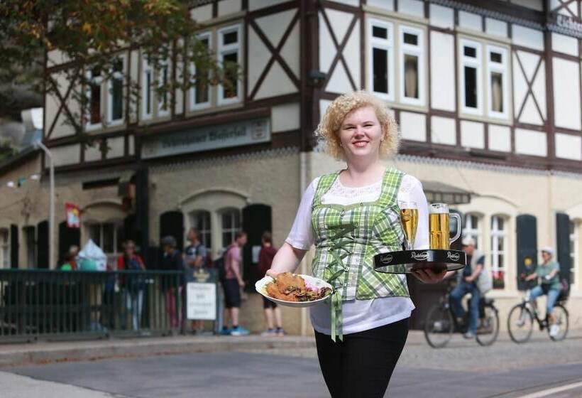 Gaststätte & Pension Lichtenhainer Wasserfall
