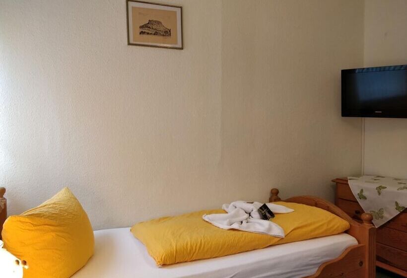 Gaststätte & Pension Lichtenhainer Wasserfall