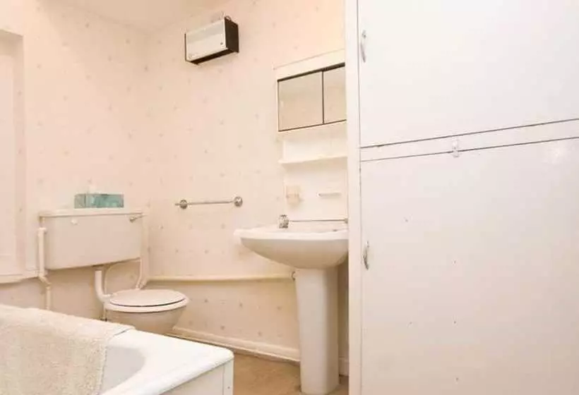 Stanpit Cottage With Scenic Views