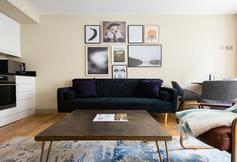 The New Bond Street Loft   Modern 1bdr City Centre Apartment