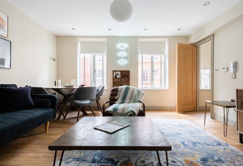 The New Bond Street Loft   Modern 1bdr City Centre Apartment