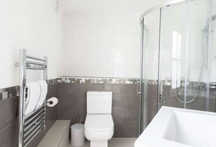 The New Bond Street Loft   Modern 1bdr City Centre Apartment