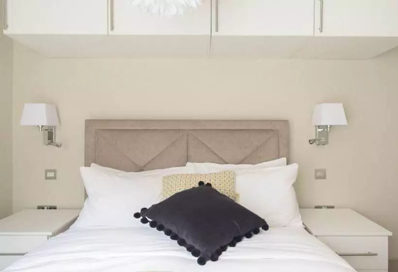 The New Bond Street Loft   Modern 1bdr City Centre Apartment