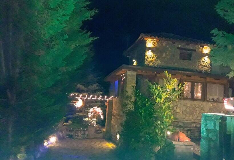 Family Abode For Vacation In Arachova