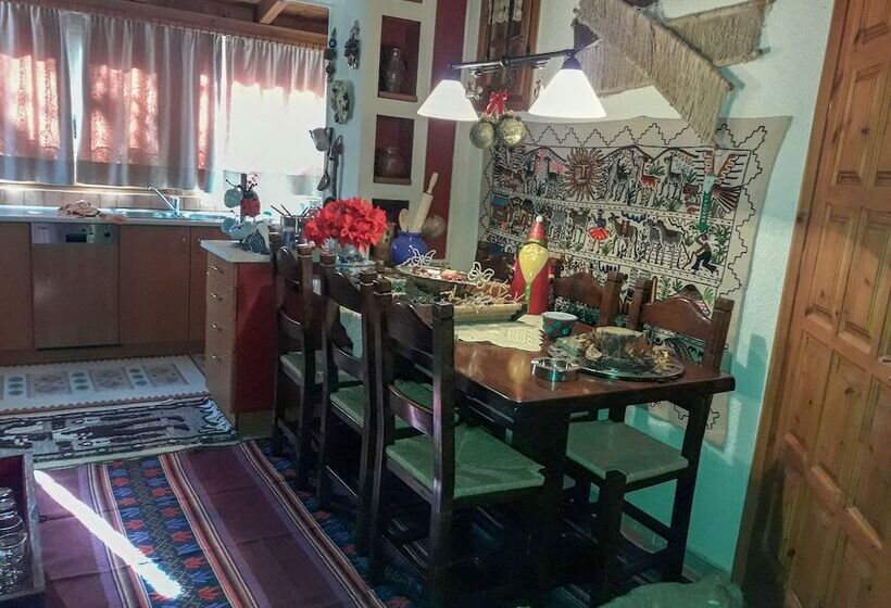 Family Abode For Vacation In Arachova