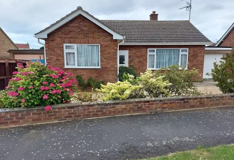 Rosie S  Lovely Detached Bungalow