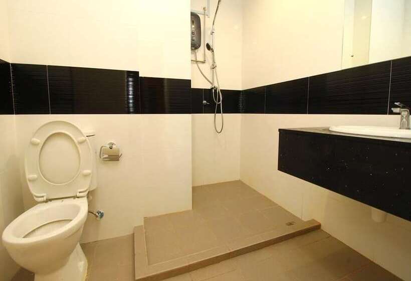 Staynest Suites At Gurney Drive