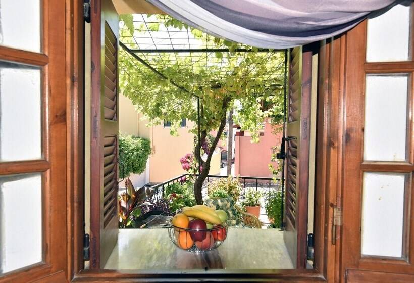 Traditional Greek Maisonette In Antiperni Village