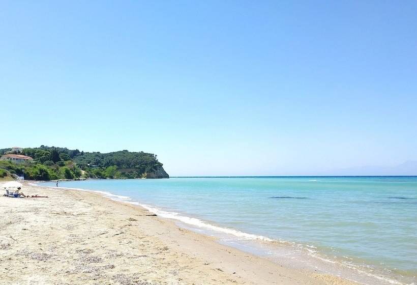 Traditional Greek Maisonette In Antiperni Village