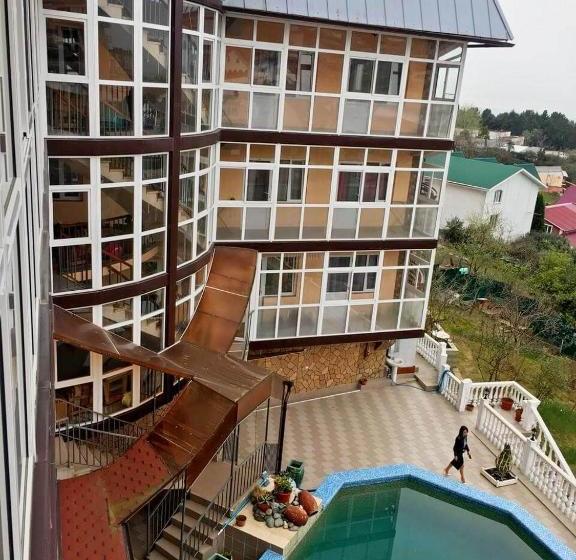 فندق Vologzhsanka