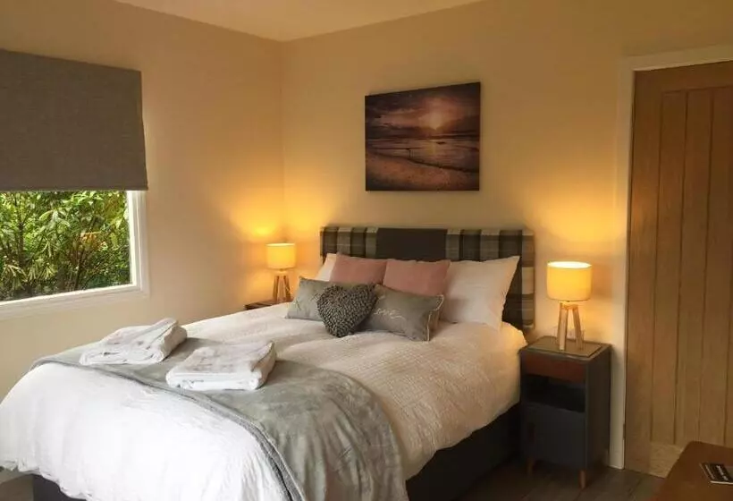 Loch Broom Cabins Seaviews& Petfriendly