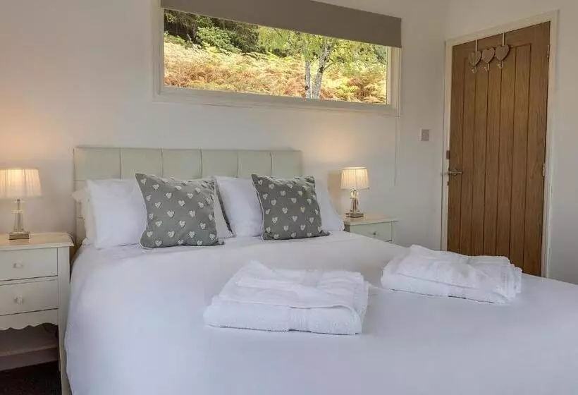 Loch Broom Cabins Seaviews& Petfriendly