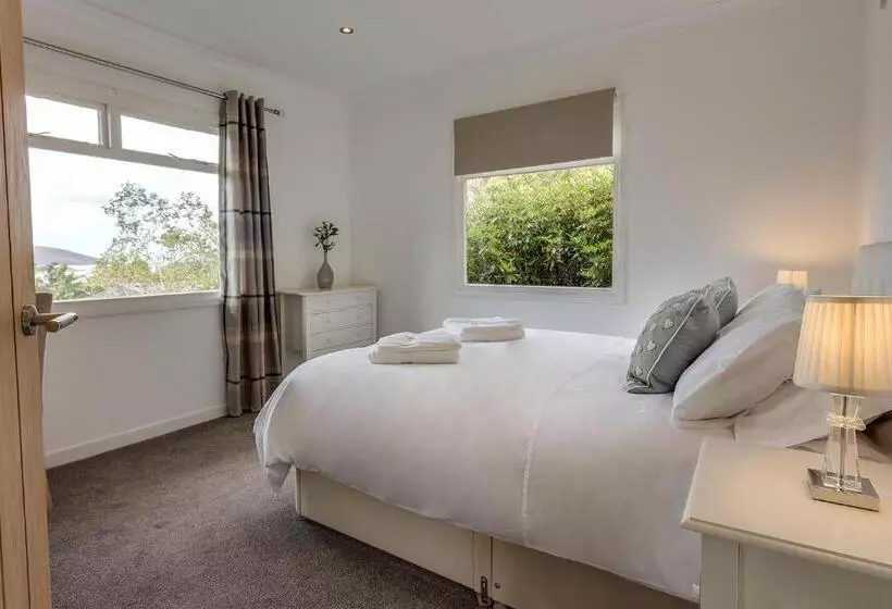 Loch Broom Cabins Seaviews& Petfriendly