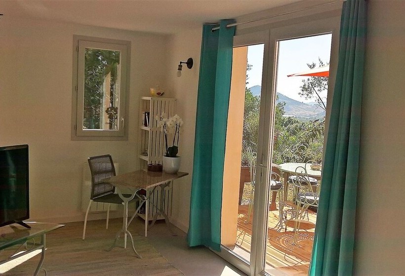 ペンション Le Chemin De Lauzières