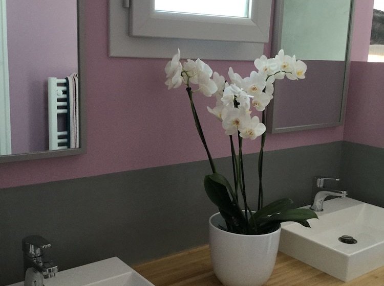 ペンション Le Chemin De Lauzières