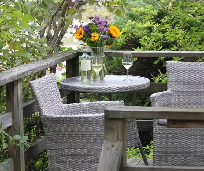 فندق Allen Harbor Rentals