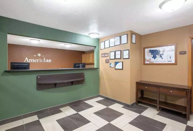 호텔 Americinn By Wyndham Council Bluffs