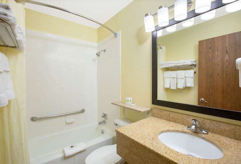 호텔 Americinn By Wyndham Council Bluffs