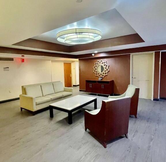 בית מלון כפרי Brandywine Plaza