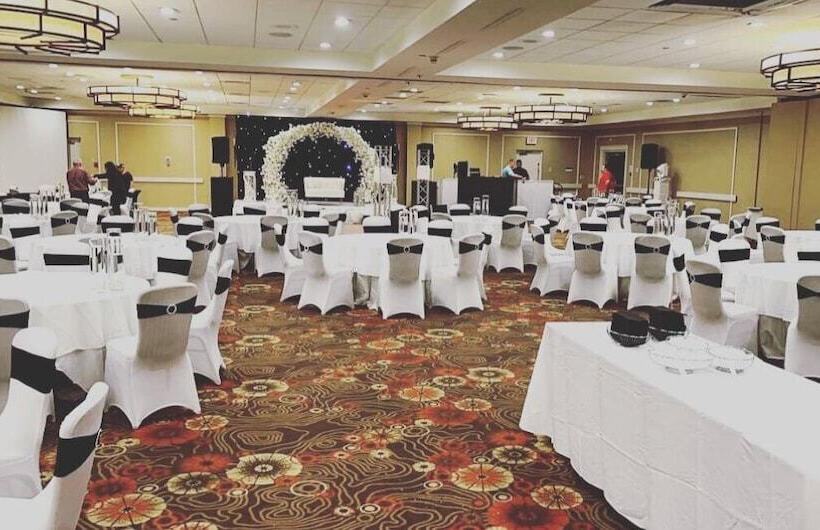 בית מלון כפרי Brandywine Plaza