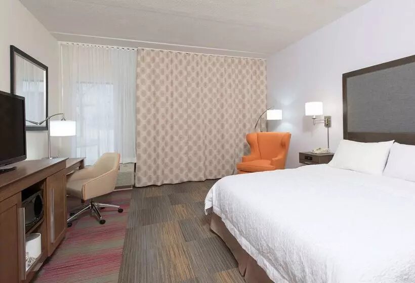 בית מלון כפרי Hampton Inn Grand Rapids South