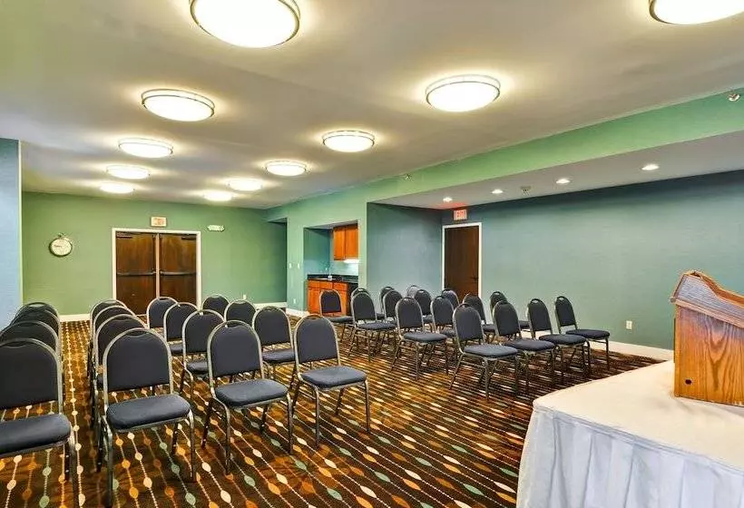 فندق Hampton Inn By Hilton New Bedford/fairhaven