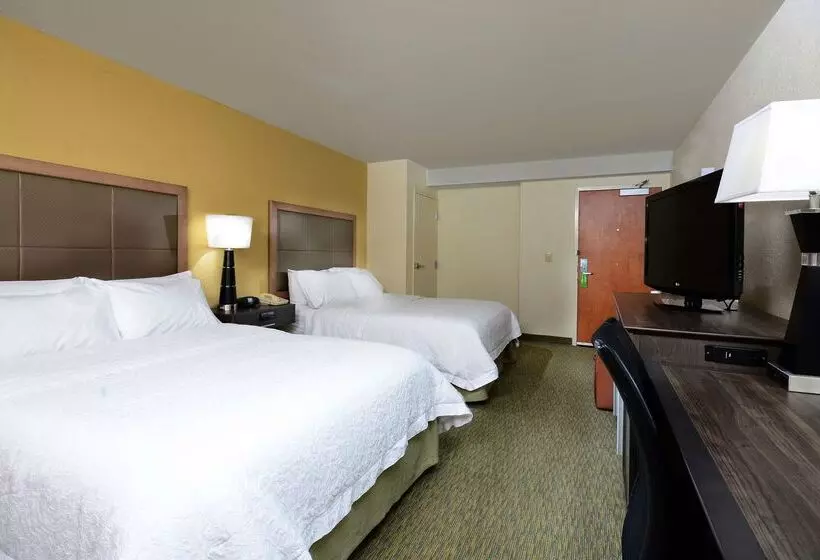 Отель Hampton Inn Raleigh/town Of Wake Forest